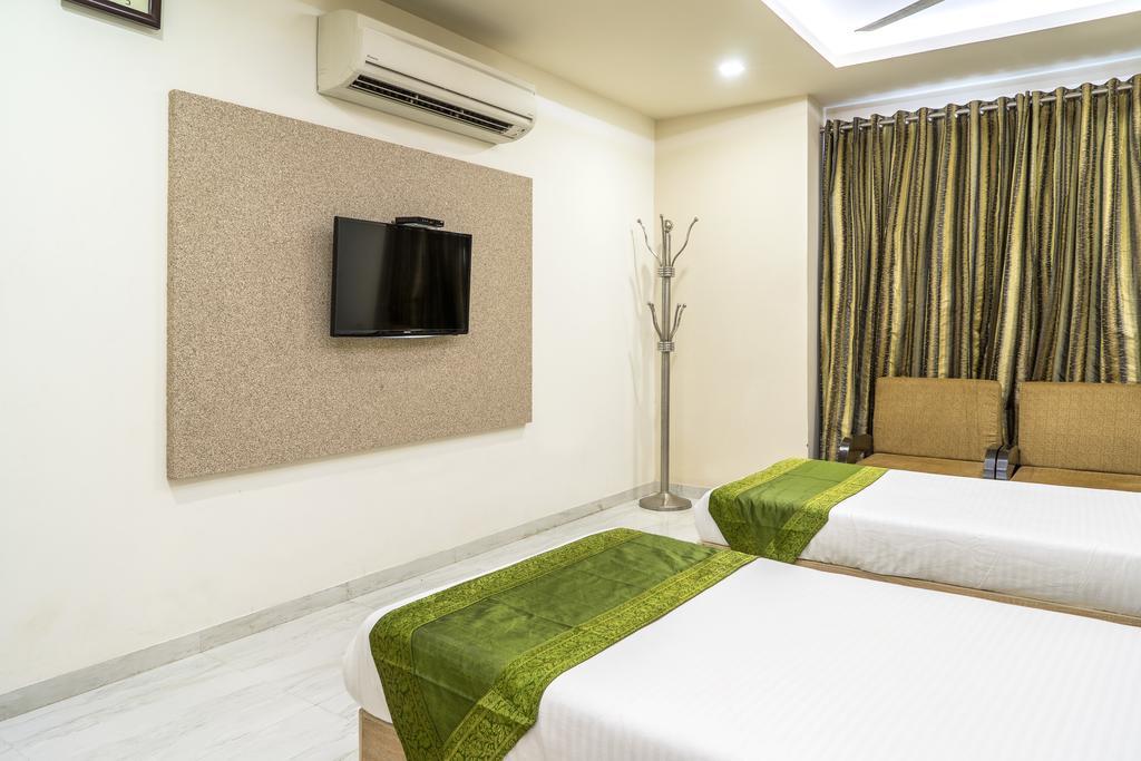Treebo Unity Hotel Ahmedabad Exterior foto